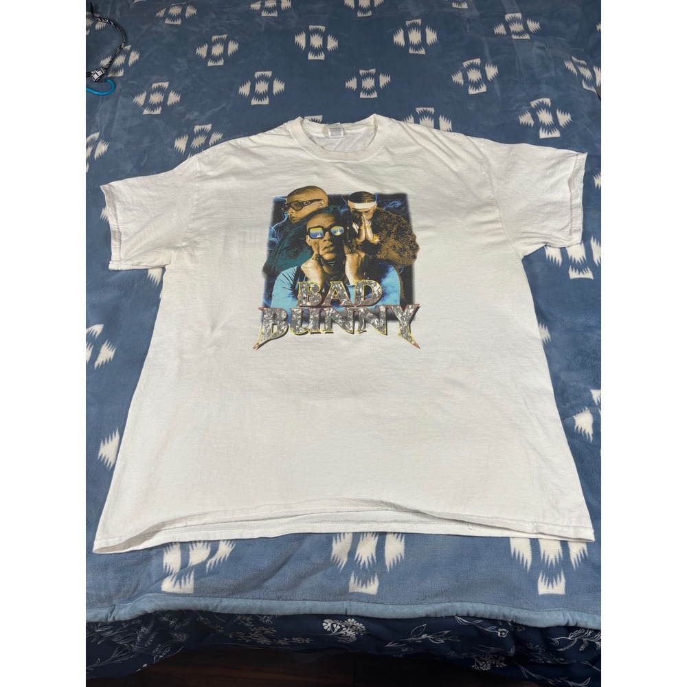 Bad Bunny Graphic T-Shirt Mens XL White Gildan Ultra Cotton Short Sleeve Tee
